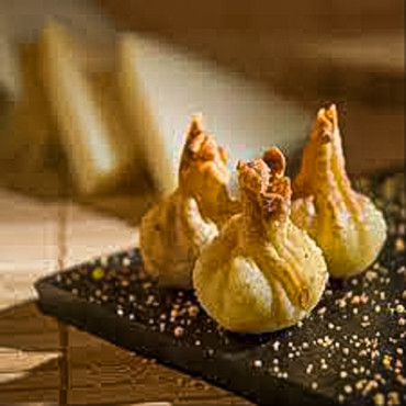 BOMBAS DE QUESO CON...